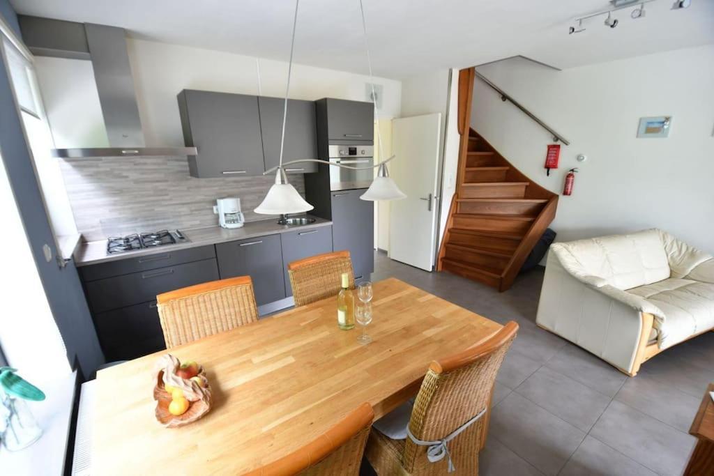Holiday home Vrijvakantiehuis Houtenburgseweg 2 Zoutelande